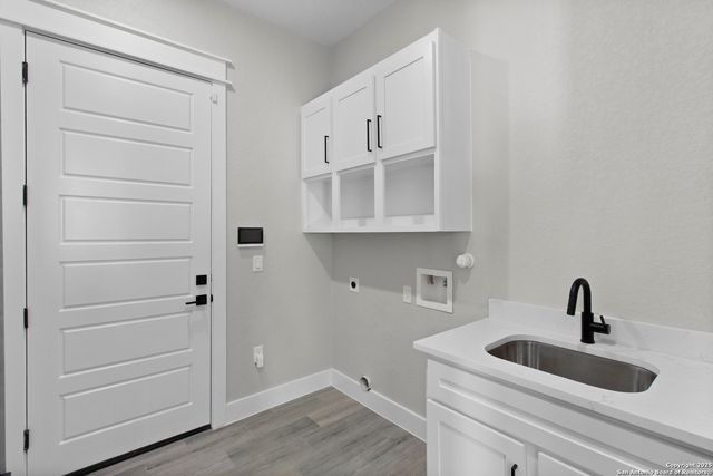 116 Western Way, Adkins, TX 78101