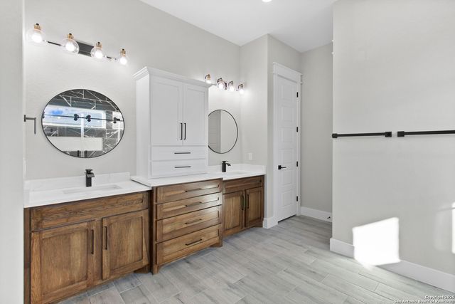 116 Western Way, Adkins, TX 78101