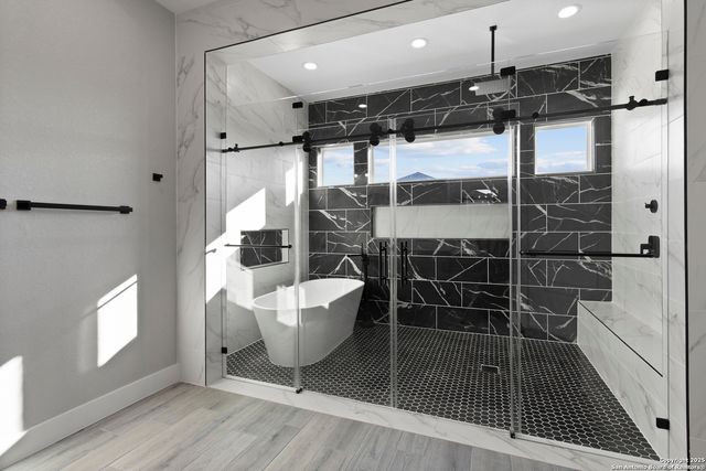 116 Western Way, Adkins, TX 78101