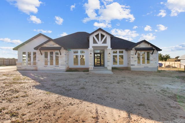 116 Western Way, Adkins, TX 78101