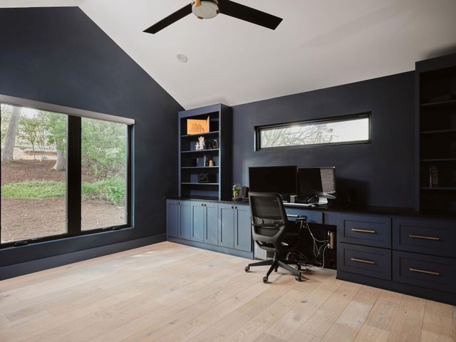 4301 Balcones DR, Austin, TX 78731