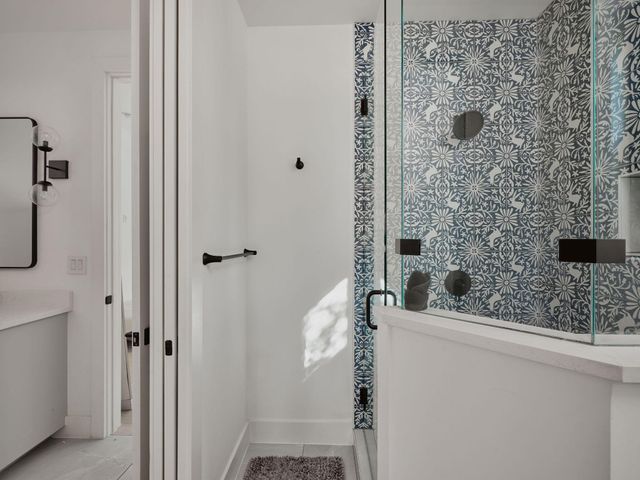 4301 Balcones DR, Austin, TX 78731