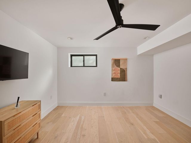 4301 Balcones DR, Austin, TX 78731