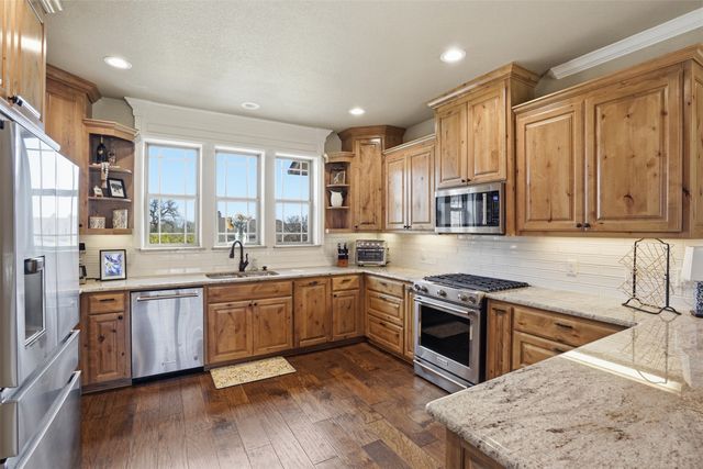 3832 Legend Trail, Granbury, TX 76049