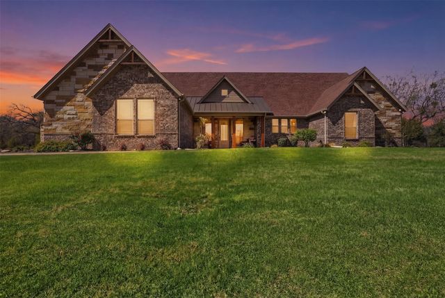 3832 Legend Trail, Granbury, TX 76049