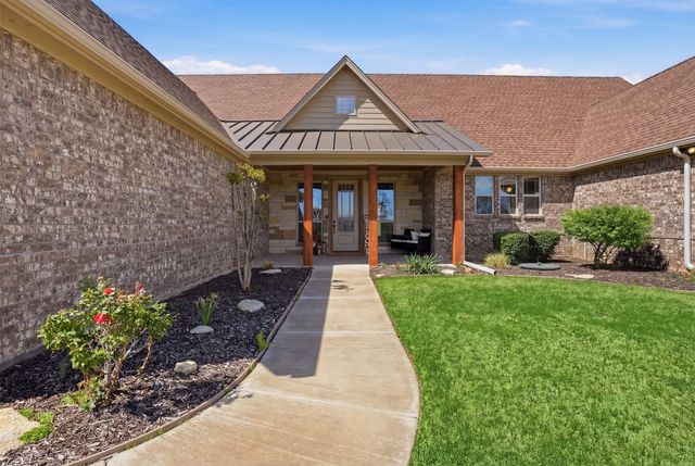 3832 Legend Trail, Granbury, TX 76049