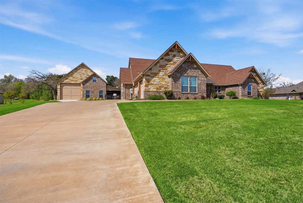 3832 Legend Trail, Granbury, TX 76049