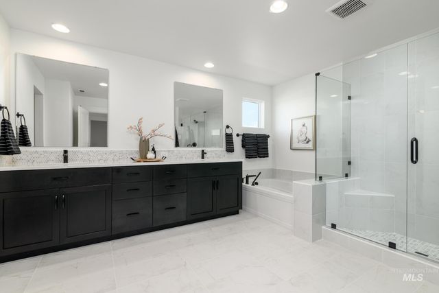 4684 E Coldwater Dr, Nampa, ID 83687