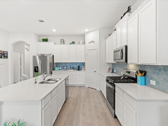 10017 Gray Barrel Drive, Aubrey, TX 76227