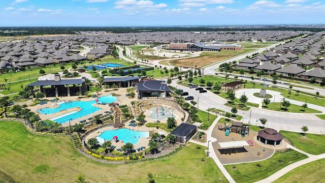 10017 Gray Barrel Drive, Aubrey, TX 76227
