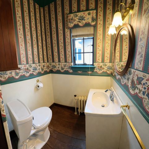 1261 W Stephenson Street, Freeport, IL 61032