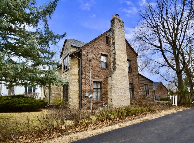 1261 W Stephenson Street, Freeport, IL 61032