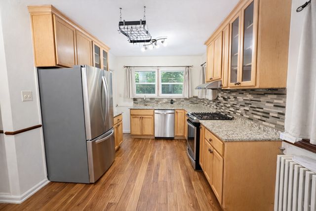 1261 W Stephenson Street, Freeport, IL 61032