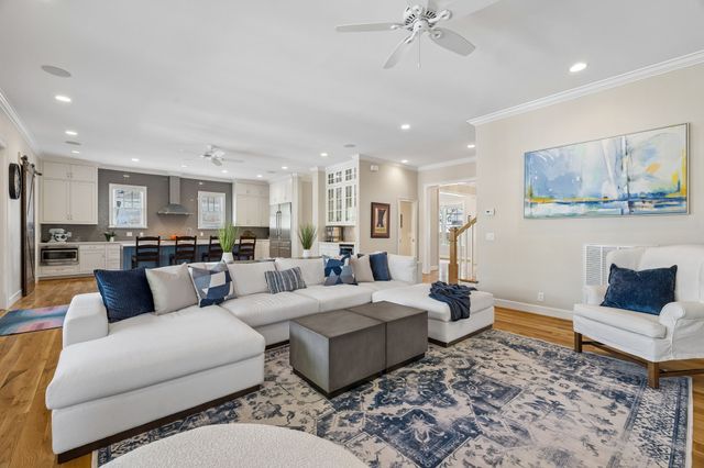 1500 King Hollands Avenue, Nashville, TN 37212