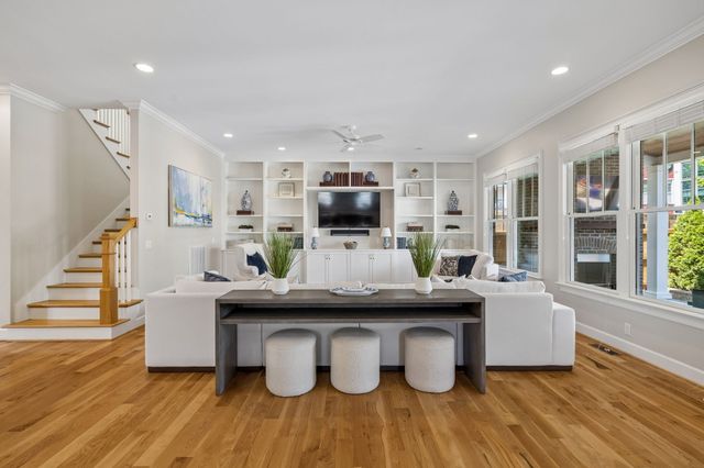 1500 King Hollands Avenue, Nashville, TN 37212