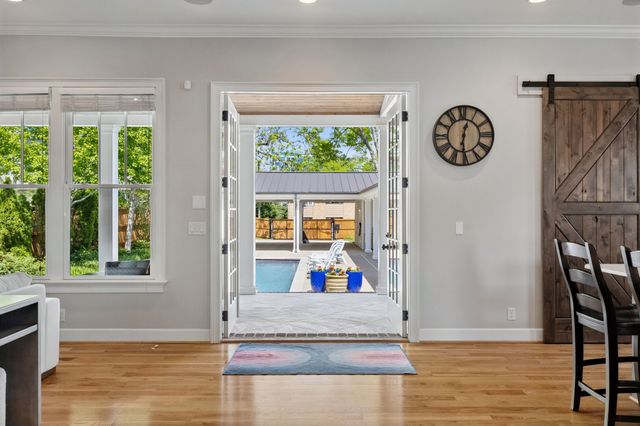 1500 King Hollands Avenue, Nashville, TN 37212