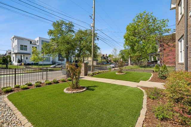 1500 King Hollands Avenue, Nashville, TN 37212