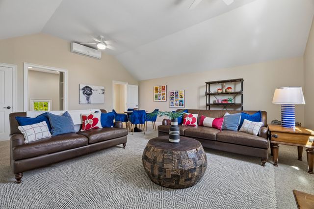 1500 King Hollands Avenue, Nashville, TN 37212