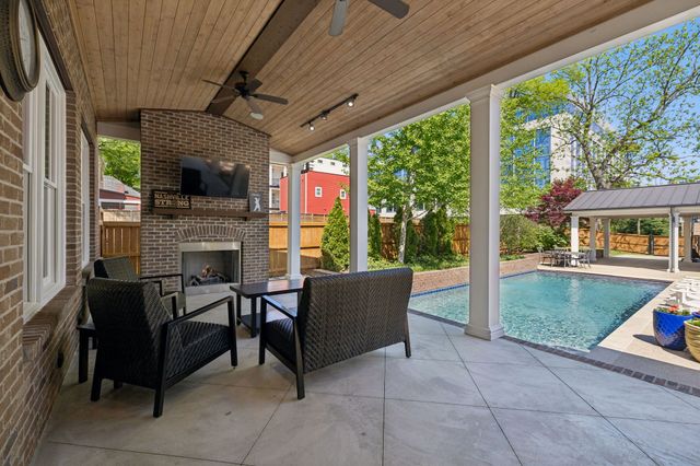 1500 King Hollands Avenue, Nashville, TN 37212