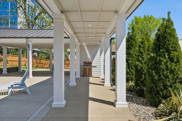 1500 King Hollands Avenue, Nashville, TN 37212