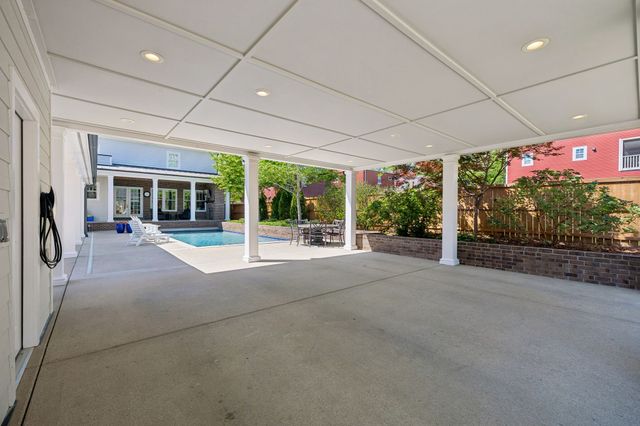 1500 King Hollands Avenue, Nashville, TN 37212