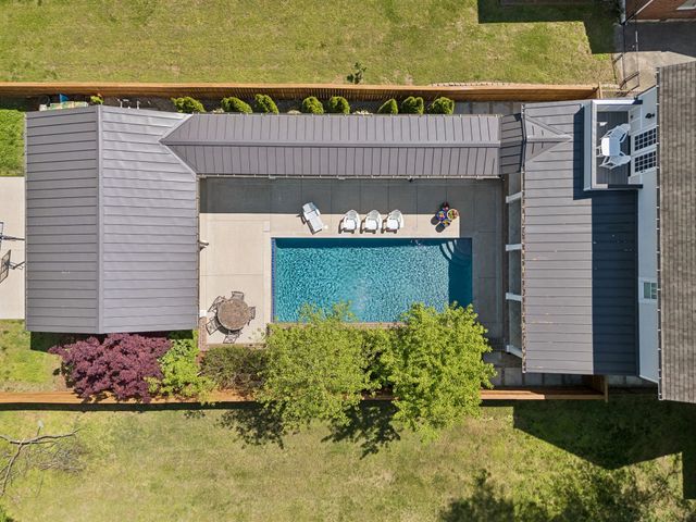 1500 King Hollands Avenue, Nashville, TN 37212