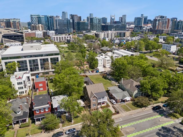 1500 King Hollands Avenue, Nashville, TN 37212