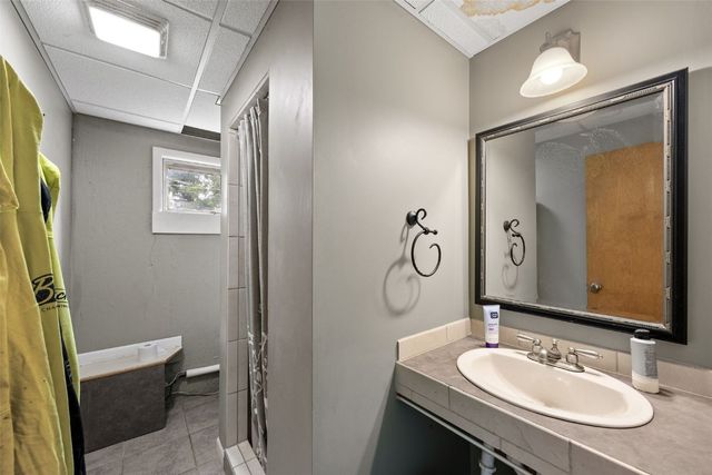 415 4th Avenue SW, Mt Vernon, IA 52314