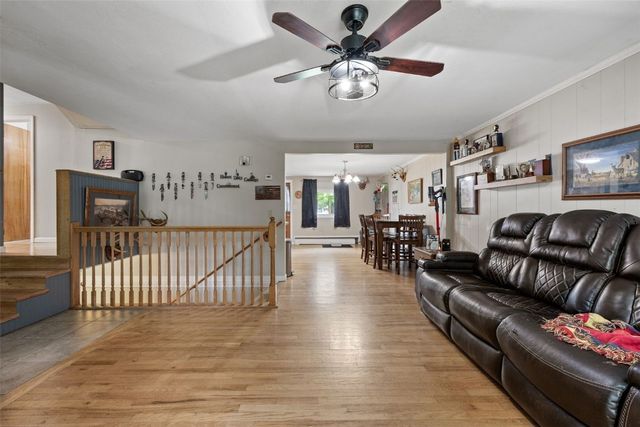 415 4th Avenue SW, Mt Vernon, IA 52314