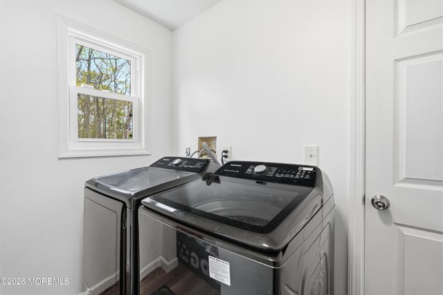 14 Anita Drive, Jackson, NJ 08527