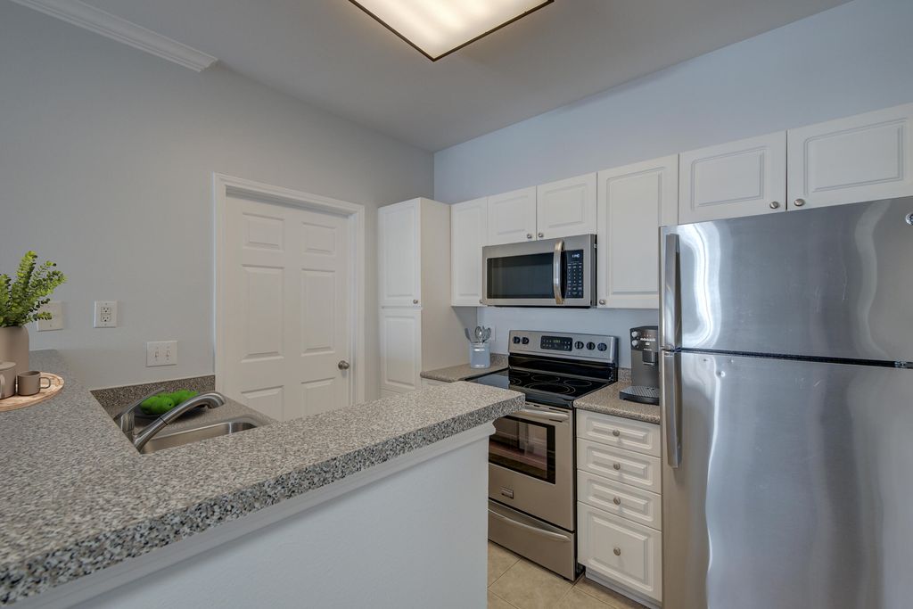 Image 42 of property listing at 130 River Landing Drive 3306, Daniel Island, SC 29492