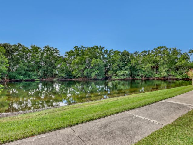 5738 SE Windsong Lane 315, Stuart, FL 34997