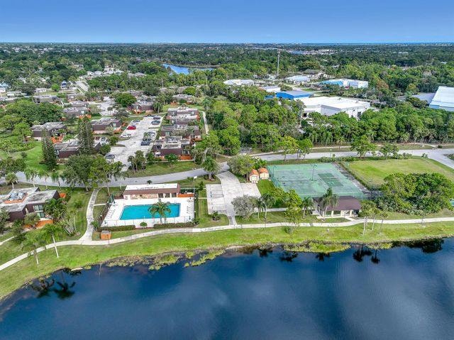 5738 SE Windsong Lane 315, Stuart, FL 34997