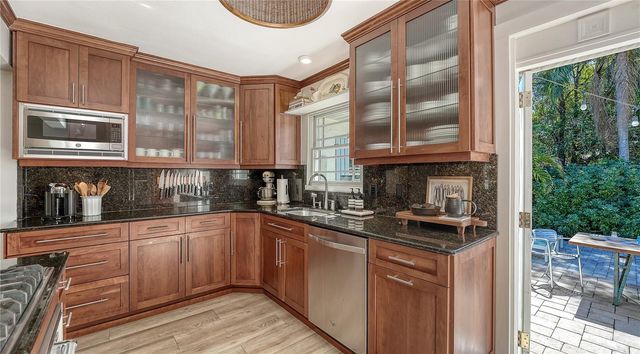 838 HIGHLAND STREET, Sarasota, FL 34234