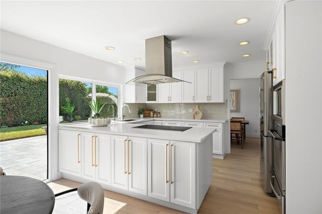 21891 Starfire, Huntington Beach, CA 92646