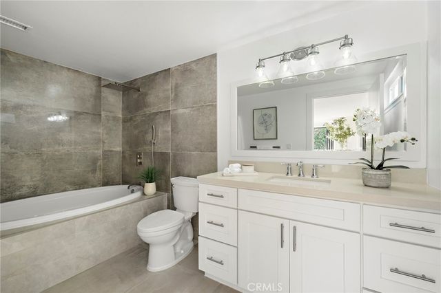 21891 Starfire, Huntington Beach, CA 92646