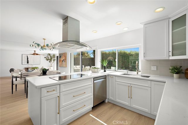 21891 Starfire, Huntington Beach, CA 92646