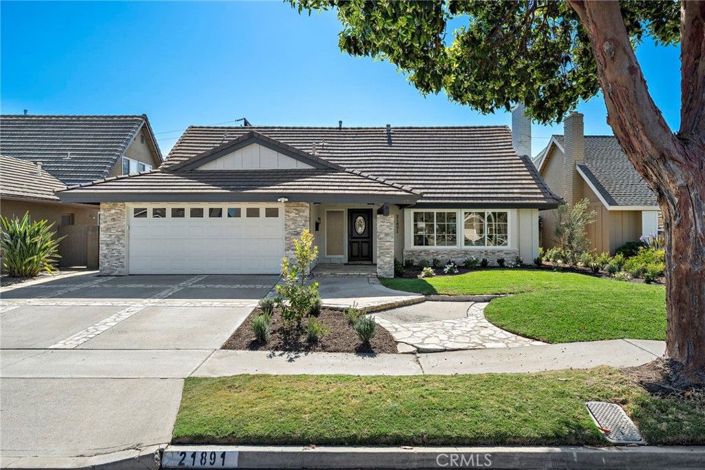 21891 Starfire, Huntington Beach, CA 92646