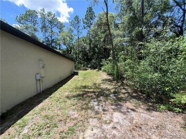 10802 N Haitian Drive, Citrus Springs, FL 34434