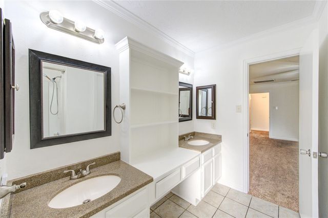 17811 Wake Court, Crosby, TX 77532