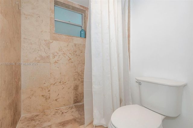 3181 S Ocean Dr 302, Hallandale Beach, FL 33009