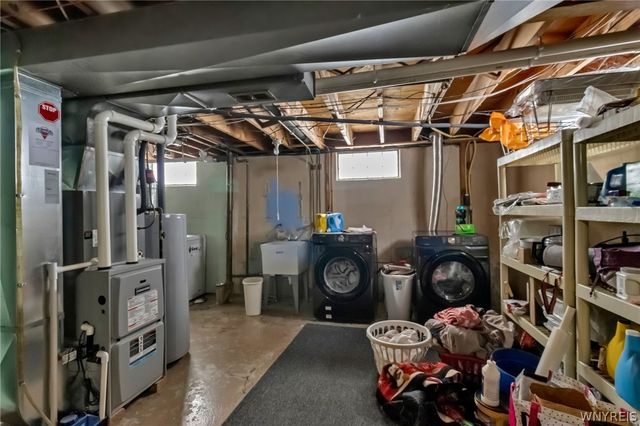 70 Crandon Boulevard, Cheektowaga, NY 14225