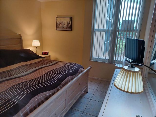 1391 S Ocean Boulevard 105, Pompano Beach, FL 33062