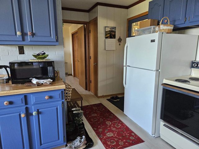5364 Everson Road, Blanchardville, WI 53516