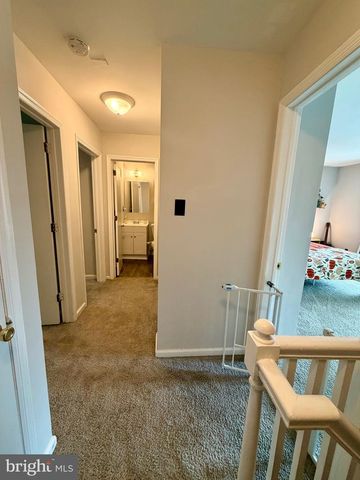 415 STRATHAVEN CT, Newark, DE 19702