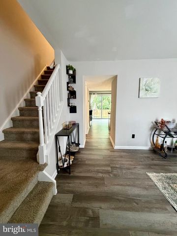 415 STRATHAVEN CT, Newark, DE 19702