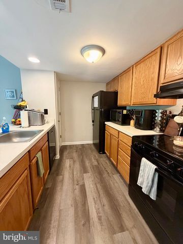 415 STRATHAVEN CT, Newark, DE 19702