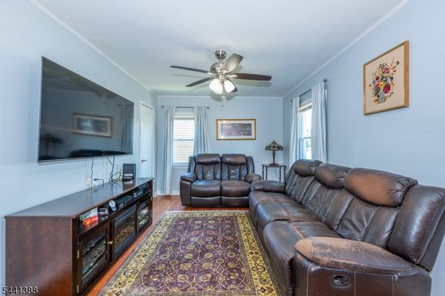 443 Mount Prospect Ave, Clifton City, NJ 07012