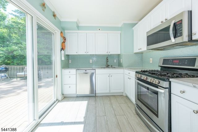 443 Mount Prospect Ave, Clifton City, NJ 07012