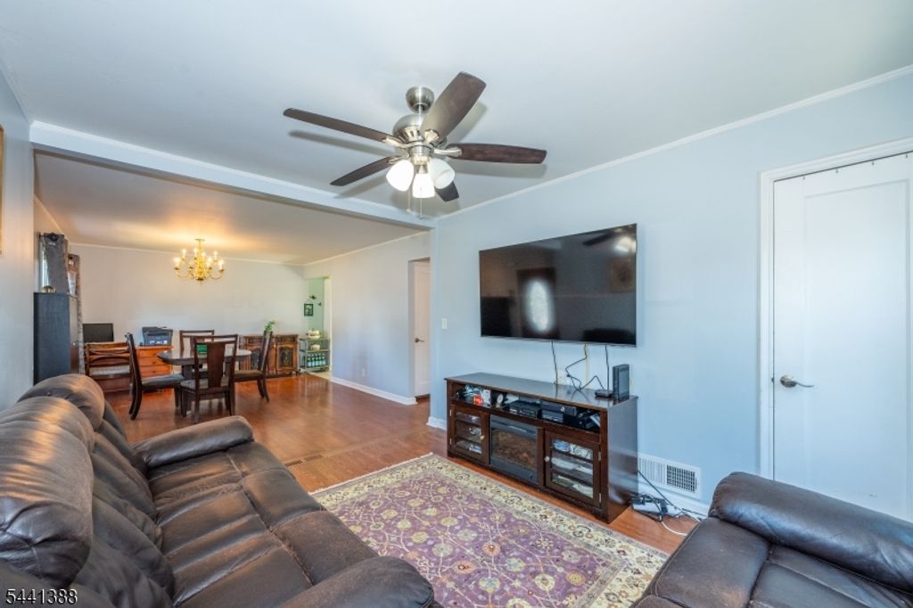 443 Mount Prospect Ave, Clifton City, NJ 07012 — photo 4